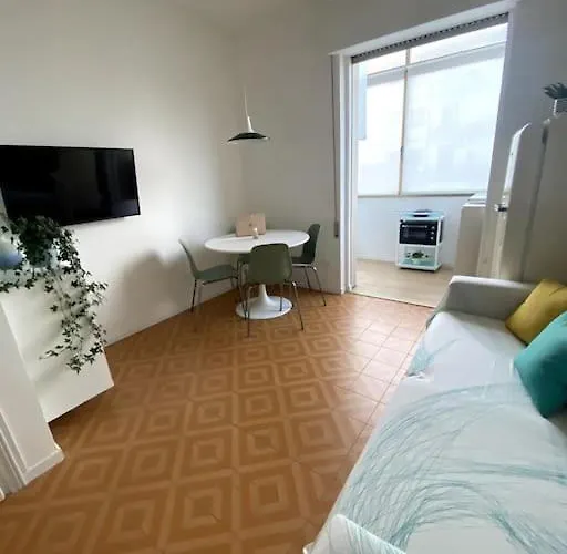 Appartamento In Pieno Centro - 500 Metri Dal Mare.